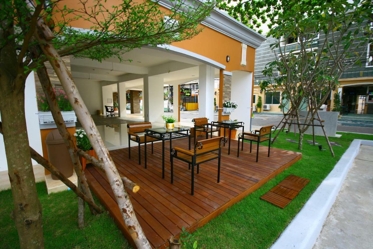 At Home Phetkasem Bangkok Bagian luar foto