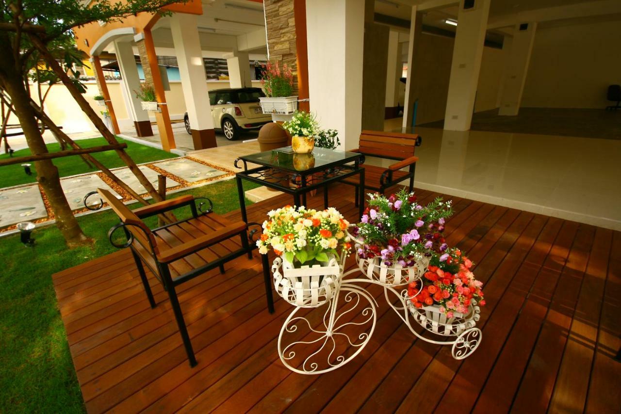 At Home Phetkasem Bangkok Bagian luar foto