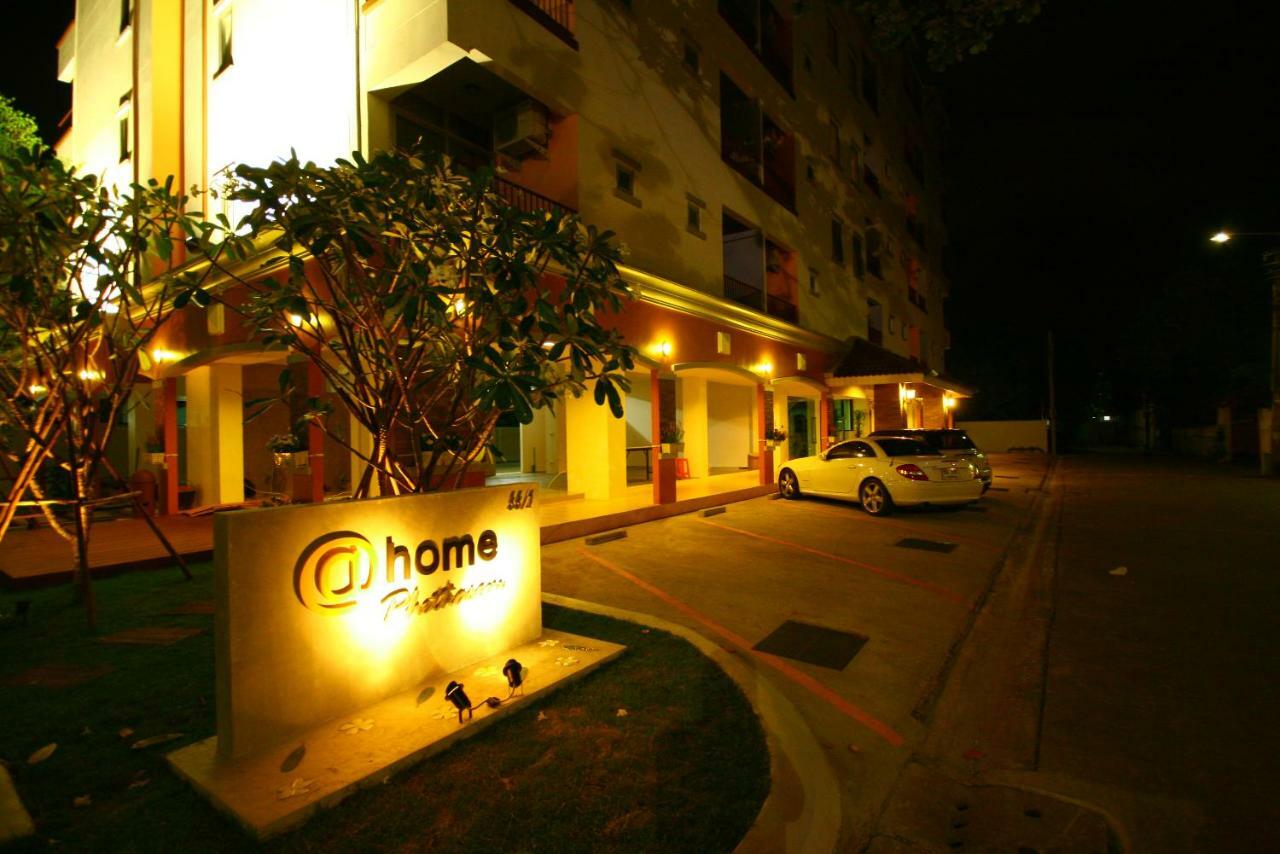 At Home Phetkasem Bangkok Bagian luar foto