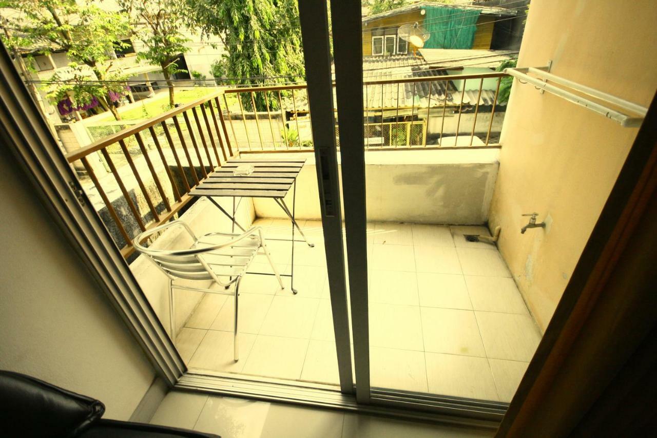 At Home Phetkasem Bangkok Bagian luar foto